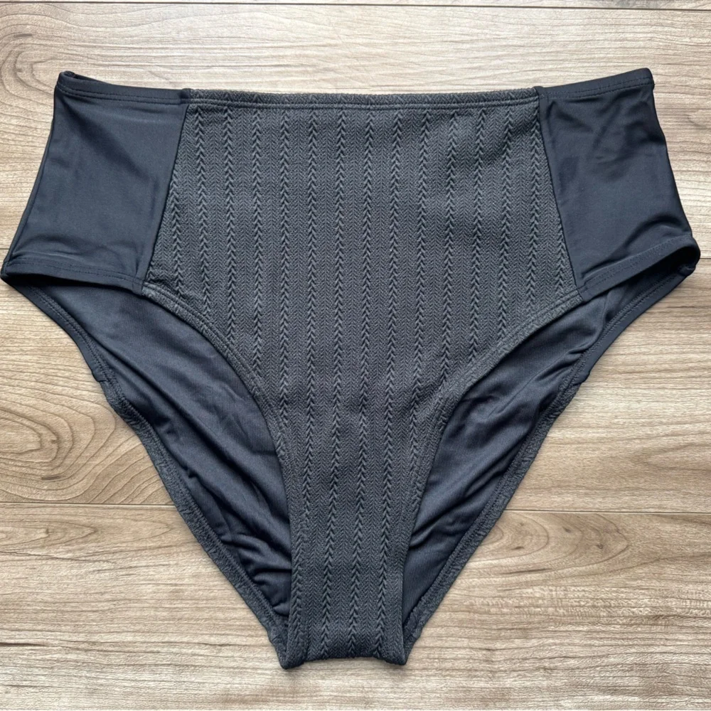CUPSHE swim bottoms Black Texture High Waist Size Medium New